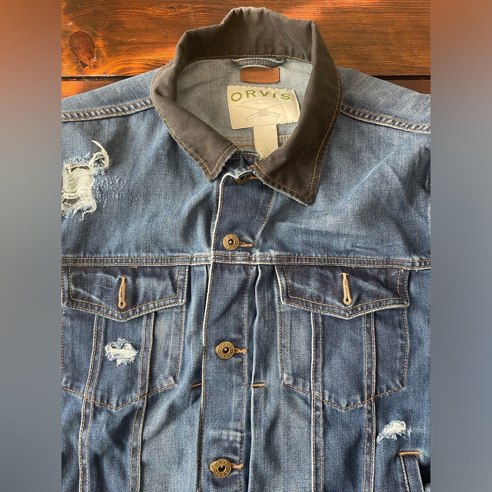 Orvis Women’s Heavy Denim Jean Trucker Jacket Distressed Front Button Size Large - Picture 2 of 9